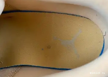 “Pale Jordan Sand” Air Low Vanilla 1 SE 0701